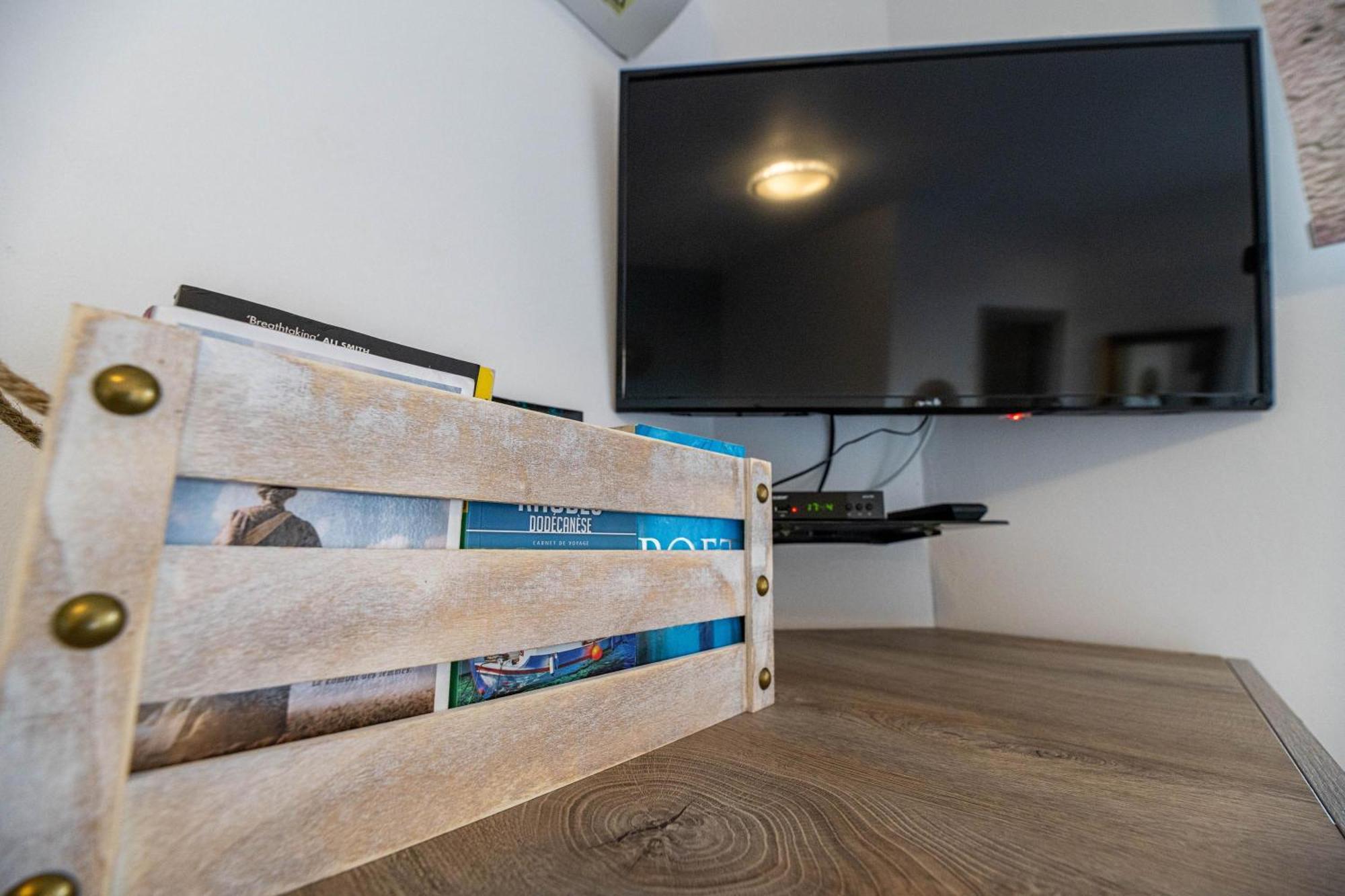Aperanto Galazio Apartment アルハンゲロス エクステリア 写真