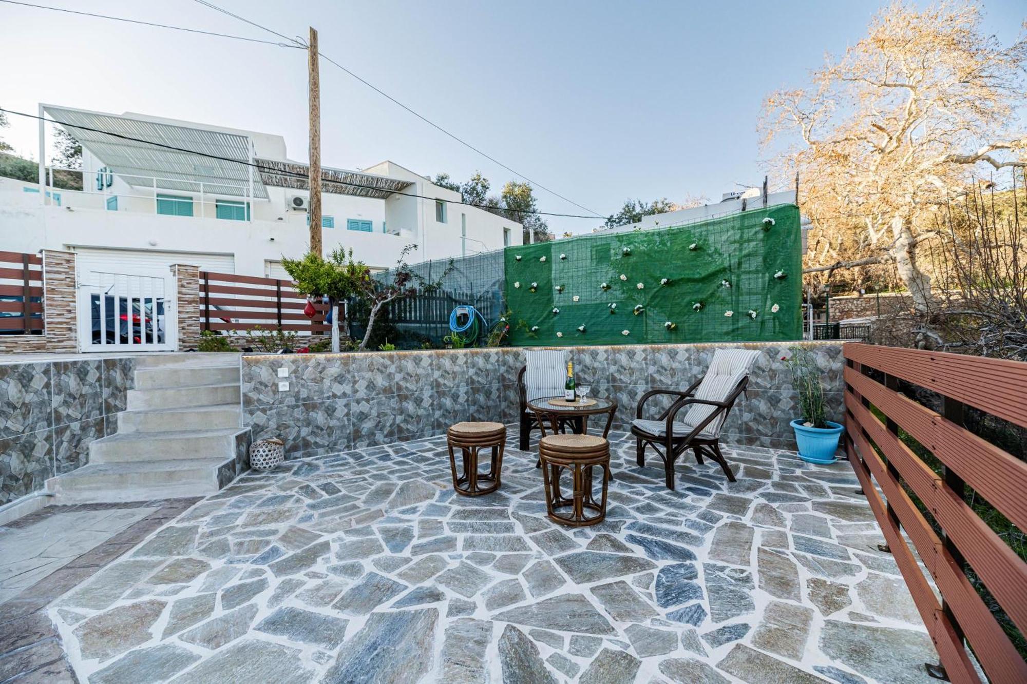 Aperanto Galazio Apartment アルハンゲロス エクステリア 写真