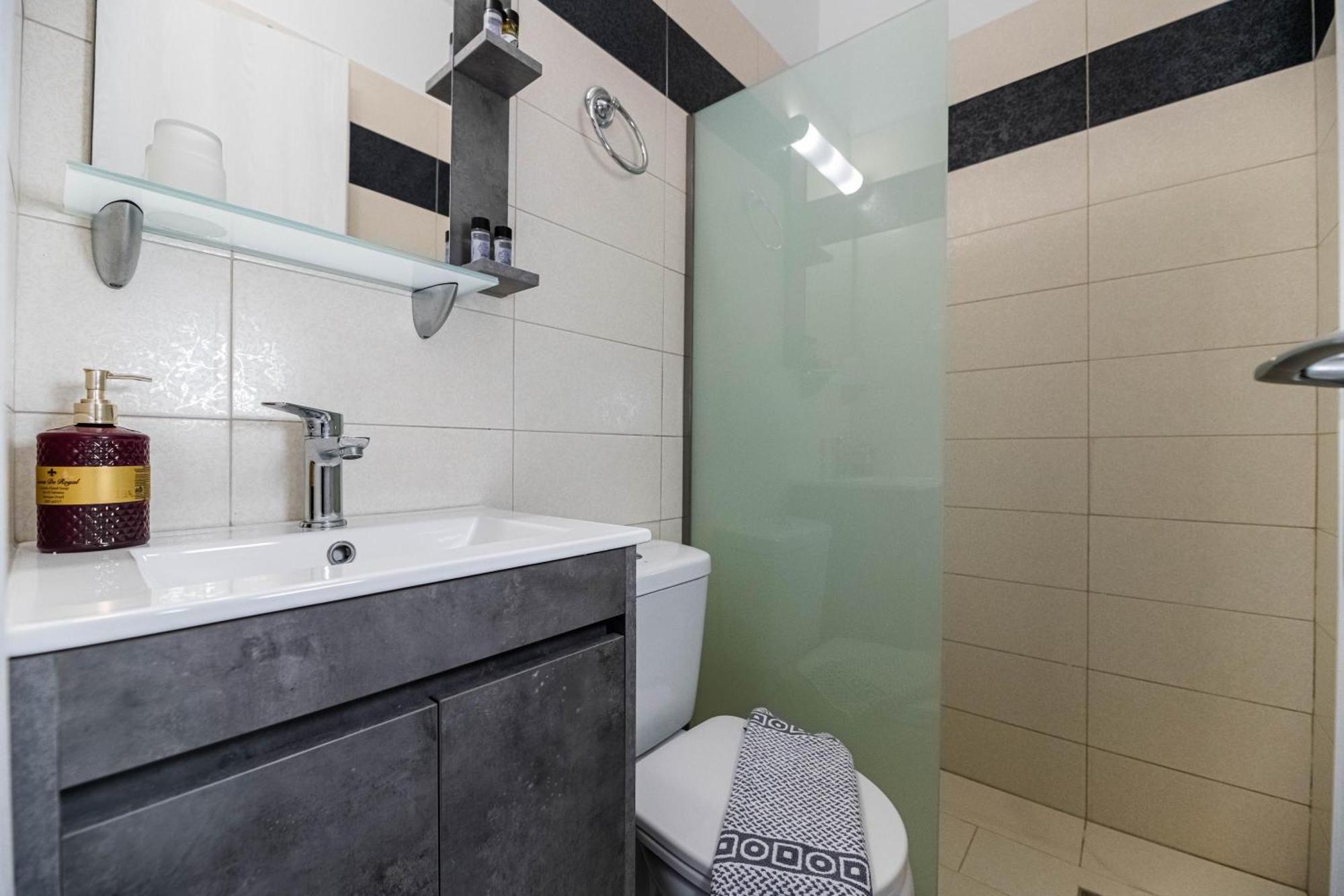 Aperanto Galazio Apartment アルハンゲロス エクステリア 写真
