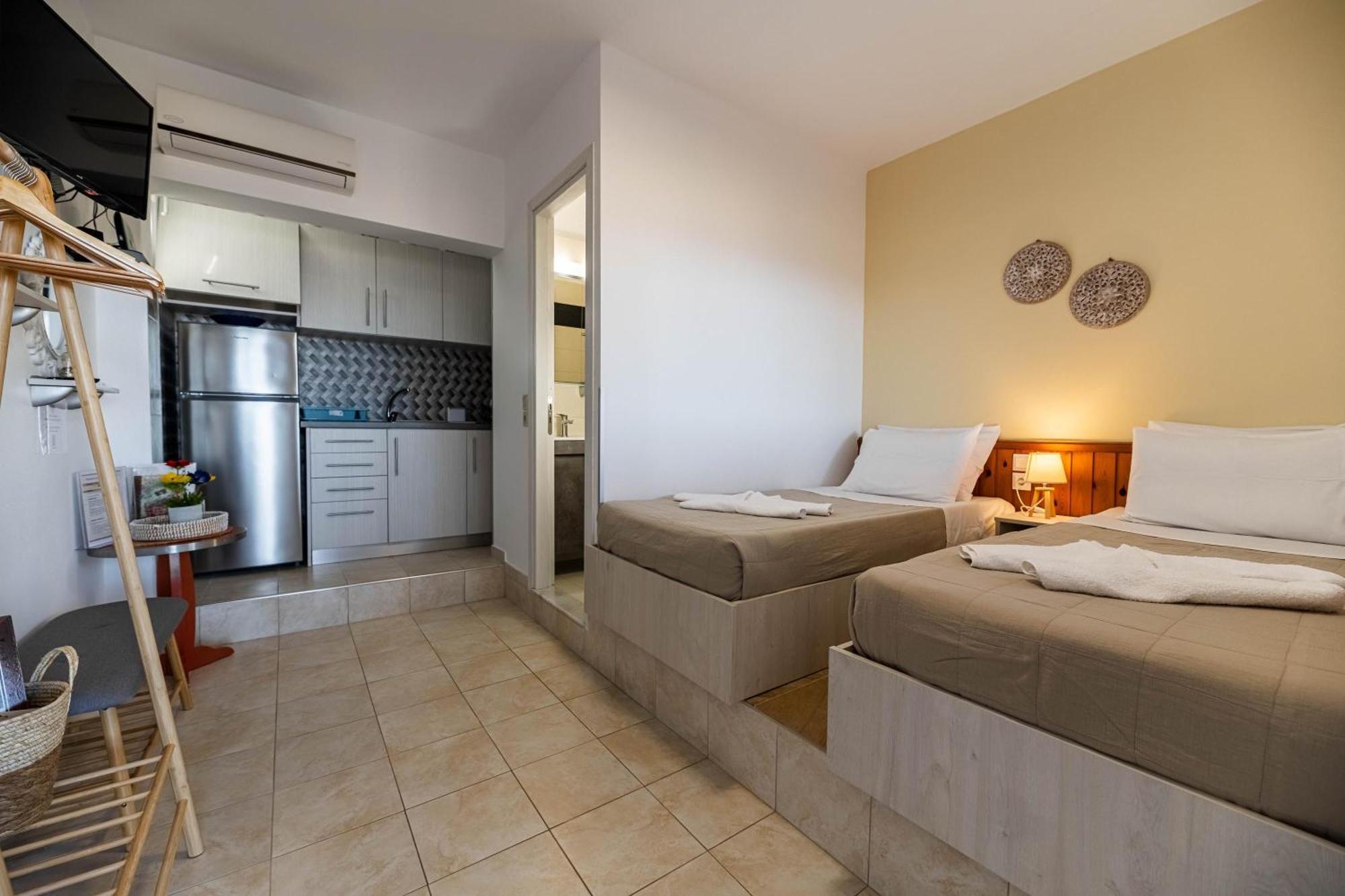 Aperanto Galazio Apartment アルハンゲロス エクステリア 写真